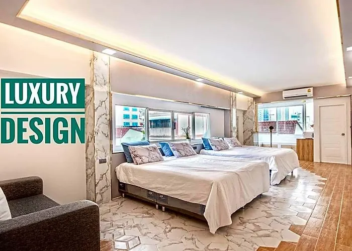 Family Hub @ Pratunam 5 - Group + Free Pickup 酒店 3*